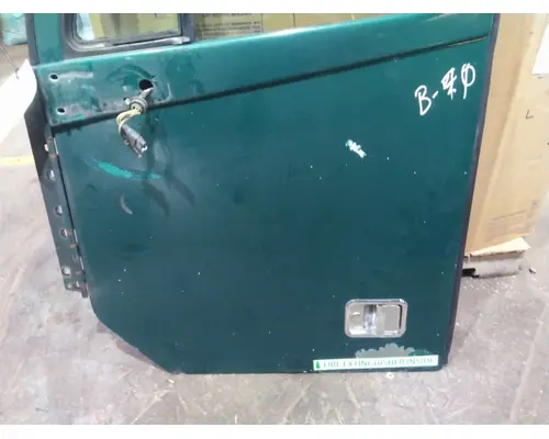 FREIGHTLINER CENTURY 120 1996-2010 DOOR ASSEMBLY, FRONT