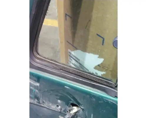 FREIGHTLINER CENTURY 120 1996-2010 DOOR ASSEMBLY, FRONT