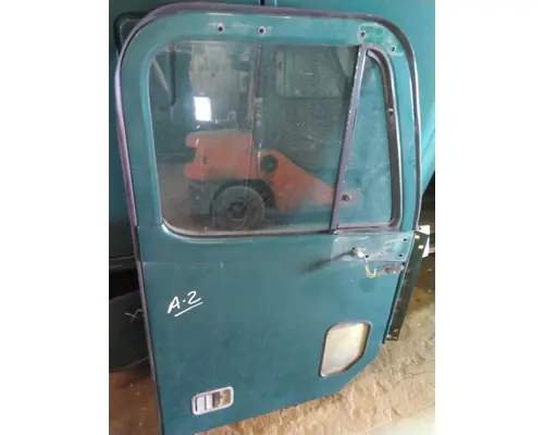 FREIGHTLINER CENTURY 120 1996-2010 DOOR ASSEMBLY, FRONT
