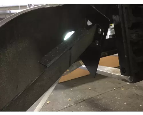 FREIGHTLINER CENTURY 120 2005-2007 BUMPER ASSEMBLY, FRONT