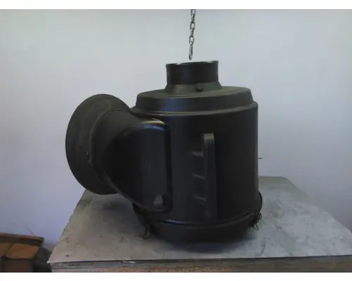 FREIGHTLINER CENTURY 120 AIR CLEANER