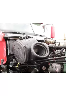 FREIGHTLINER CENTURY 120 AIR CLEANER