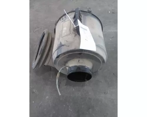 FREIGHTLINER CENTURY 120 AIR CLEANER