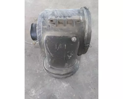 FREIGHTLINER CENTURY 120 AIR CLEANER