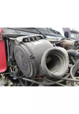 FREIGHTLINER CENTURY 120 AIR CLEANER