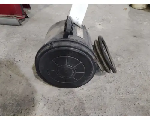 FREIGHTLINER CENTURY 120 AIR CLEANER
