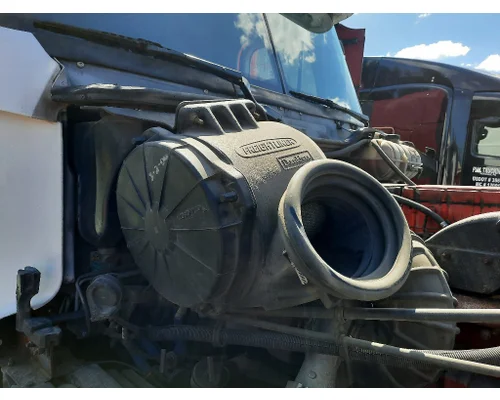 FREIGHTLINER CENTURY 120 AIR CLEANER