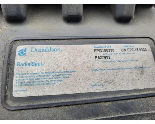 FREIGHTLINER CENTURY 120 AIR CLEANER