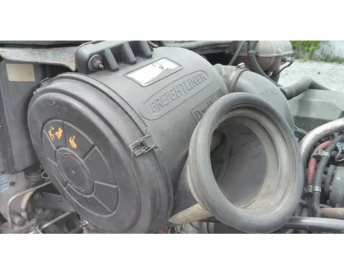 FREIGHTLINER CENTURY 120 AIR CLEANER