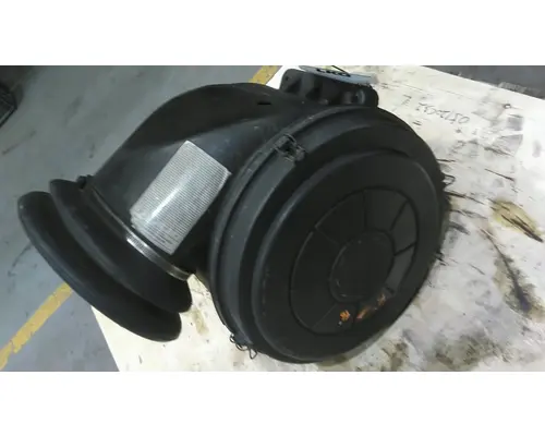 FREIGHTLINER CENTURY 120 AIR CLEANER