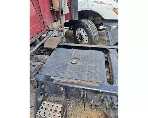 FREIGHTLINER CENTURY 120 BATTERY BOX