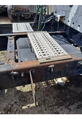 FREIGHTLINER CENTURY 120 BATTERY BOX