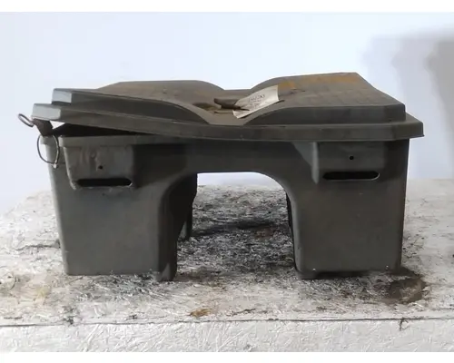 FREIGHTLINER CENTURY 120 BATTERY BOX