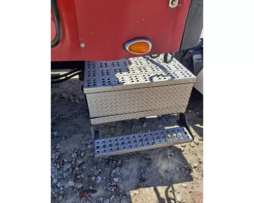 FREIGHTLINER CENTURY 120 BATTERY BOX