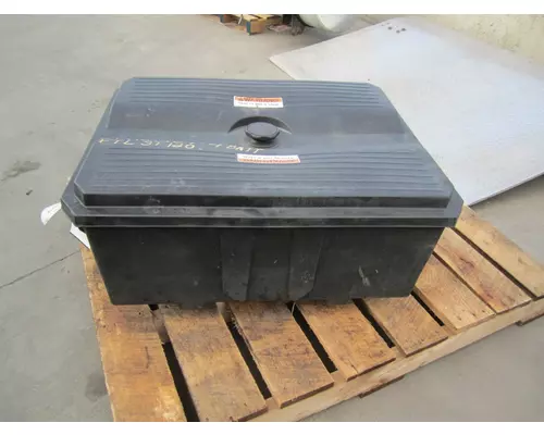 FREIGHTLINER CENTURY 120 BATTERY BOX