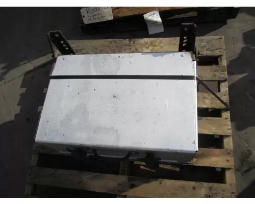 FREIGHTLINER CENTURY 120 BATTERY BOX