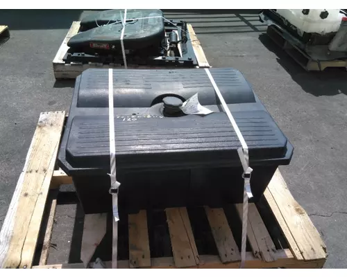 FREIGHTLINER CENTURY 120 BATTERY BOX