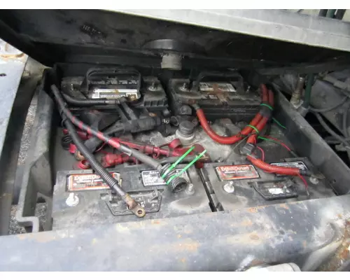 FREIGHTLINER CENTURY 120 BATTERY BOX