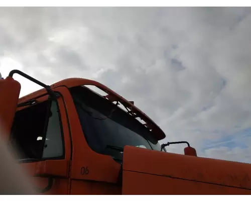 FREIGHTLINER CENTURY 120 CAB CLIP