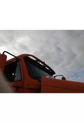 FREIGHTLINER CENTURY 120 CAB CLIP