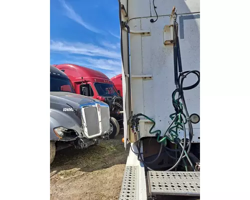 FREIGHTLINER CENTURY 120 CAB EXTENSION