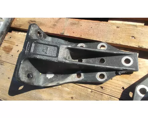 FREIGHTLINER CENTURY 120 CAB MOUNT,BRACKET