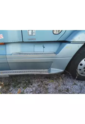 FREIGHTLINER CENTURY 120 CAB SKIRT/SIDE FAIRING