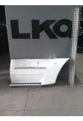 FREIGHTLINER CENTURY 120 CAB SKIRT/SIDE FAIRING