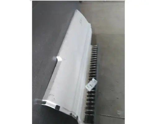 FREIGHTLINER CENTURY 120 CAB SKIRTSIDE FAIRING