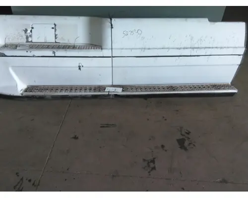 FREIGHTLINER CENTURY 120 CAB SKIRTSIDE FAIRING