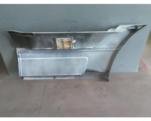FREIGHTLINER CENTURY 120 CAB SKIRTSIDE FAIRING