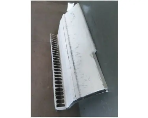 FREIGHTLINER CENTURY 120 CAB SKIRTSIDE FAIRING