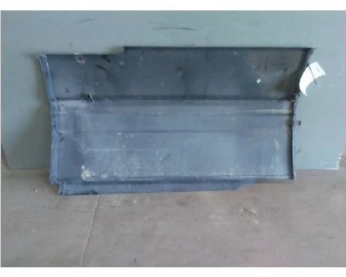 FREIGHTLINER CENTURY 120 CAB SKIRTSIDE FAIRING
