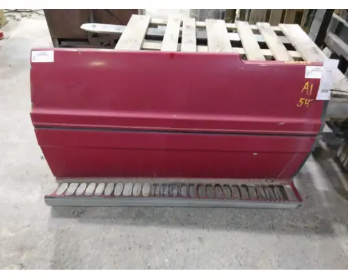 FREIGHTLINER CENTURY 120 CAB SKIRTSIDE FAIRING