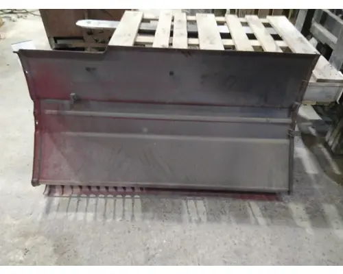 FREIGHTLINER CENTURY 120 CAB SKIRTSIDE FAIRING