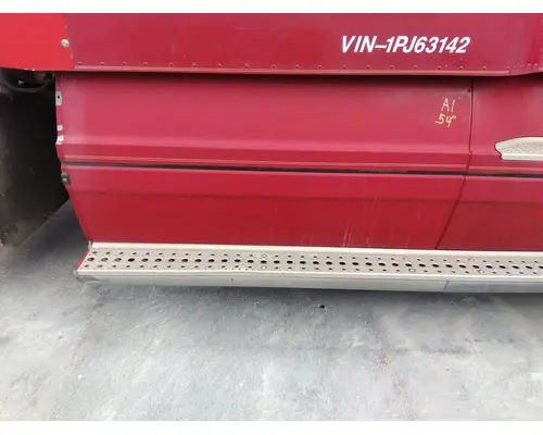 FREIGHTLINER CENTURY 120 CAB SKIRTSIDE FAIRING