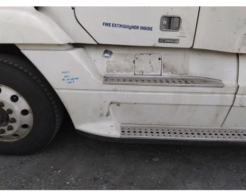 FREIGHTLINER CENTURY 120 CAB SKIRTSIDE FAIRING