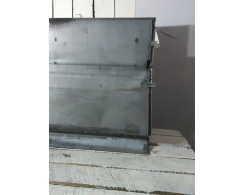 FREIGHTLINER CENTURY 120 CAB SKIRTSIDE FAIRING