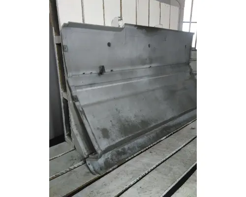 FREIGHTLINER CENTURY 120 CAB SKIRTSIDE FAIRING