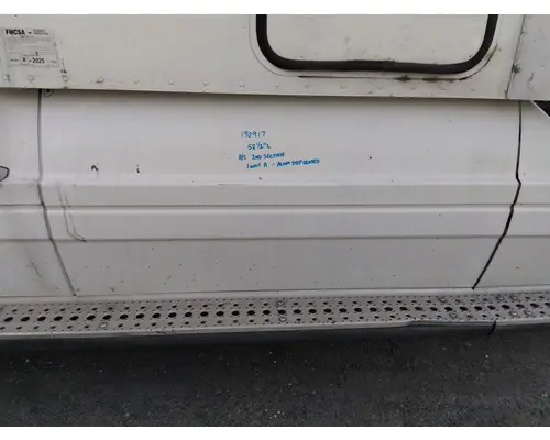 FREIGHTLINER CENTURY 120 CAB SKIRTSIDE FAIRING