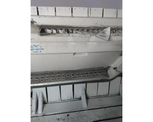 FREIGHTLINER CENTURY 120 CAB SKIRTSIDE FAIRING