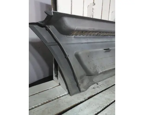 FREIGHTLINER CENTURY 120 CAB SKIRTSIDE FAIRING