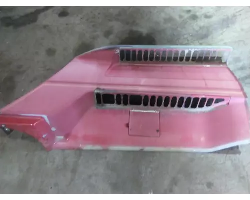 FREIGHTLINER CENTURY 120 CAB SKIRTSIDE FAIRING