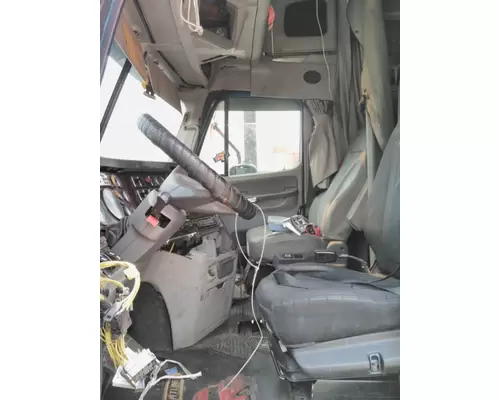 FREIGHTLINER CENTURY 120 CAB