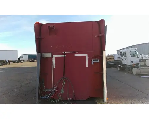 FREIGHTLINER CENTURY 120 CAB