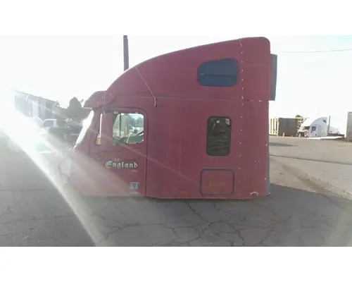 FREIGHTLINER CENTURY 120 CAB