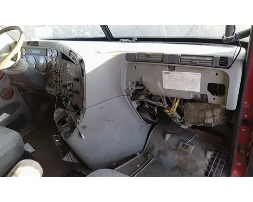 FREIGHTLINER CENTURY 120 CAB