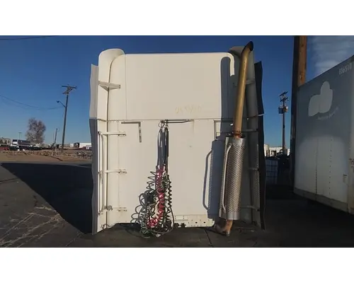 FREIGHTLINER CENTURY 120 CAB