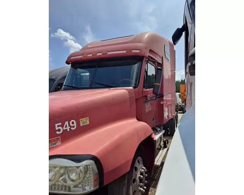 FREIGHTLINER CENTURY 120 CAB