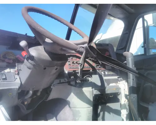 FREIGHTLINER CENTURY 120 CAB